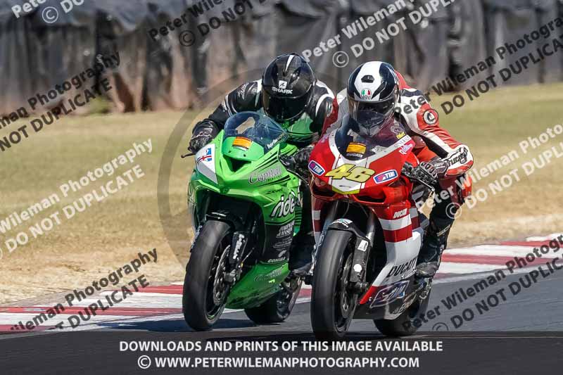 donington no limits trackday;donington park photographs;donington trackday photographs;no limits trackdays;peter wileman photography;trackday digital images;trackday photos
